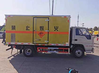 镇江爆破器材运输车技术升级与安全合规新趋势